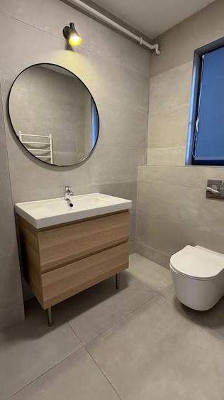 Duplex cu 5 camere cu Canalizare în Exterior Nord