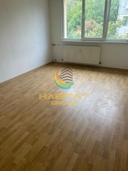 Apartament cu 4 camere decomandat în Brâncoveanu