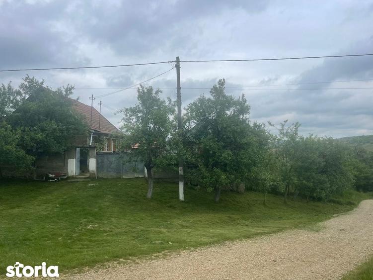 Casă cu 3 camere cu Teren 2472 Mp în Tămășeu