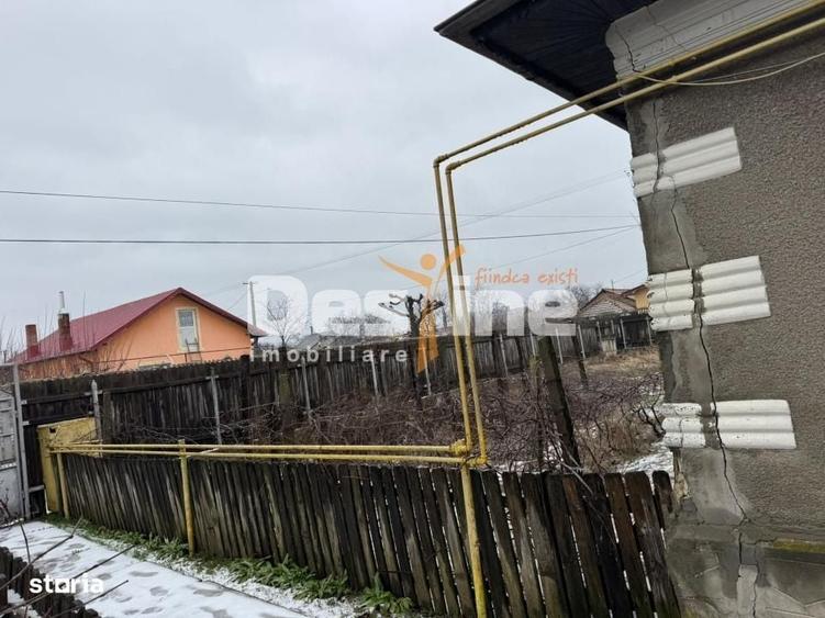 Casă cu 4 camere decomandat cu Teren 1438 Mp în Drăgănești