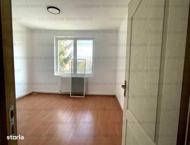 Apartament cu 3 camere decomandat în Astra