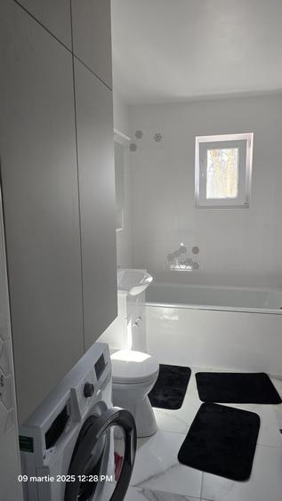 Apartament cu 2 camere semidecomandat în Primăverii