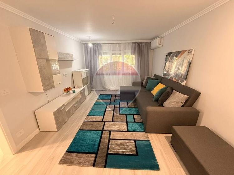 Apartament cu 2 camere semidecomandat, mobilat în Micălaca