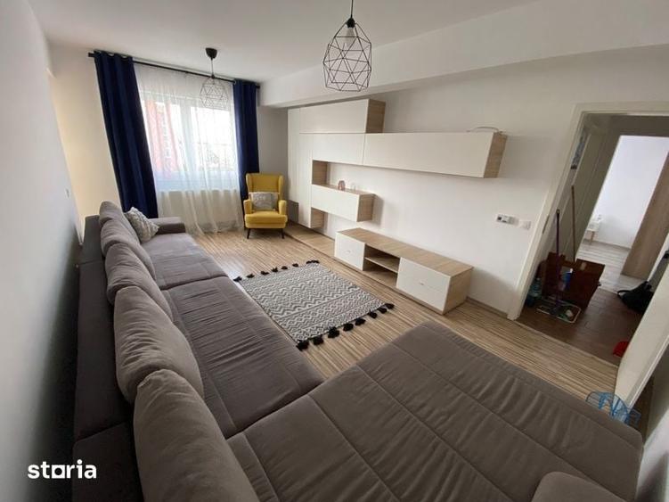 Apartament cu 2 camere decomandat în Central