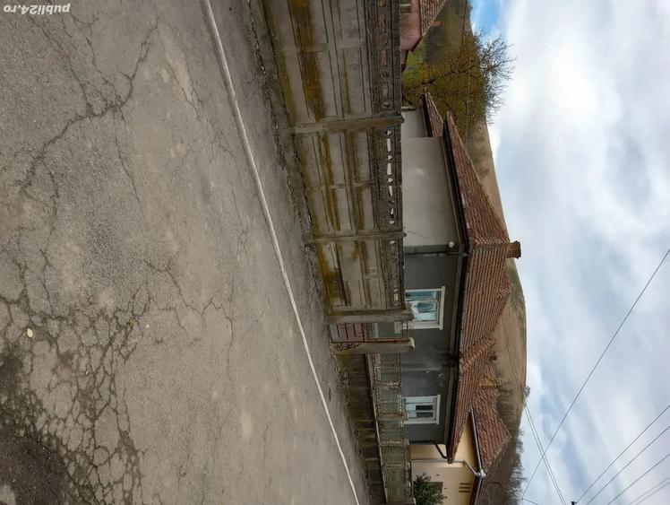 Casă cu 3 camere în Subcetate