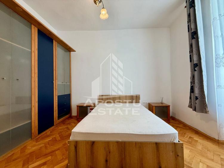 Apartament cu 2 camere nedecomandat, mobilat în P-ța Unirii