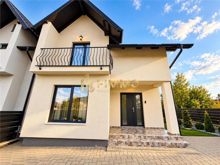 Duplex cu 4 camere cu Teren 300 Mp în Burdujeni