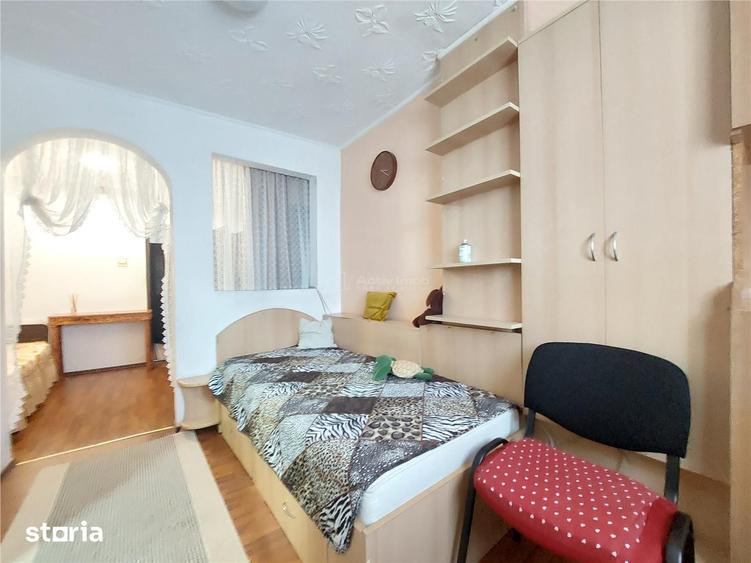 Garsonieră decomandată în Piața