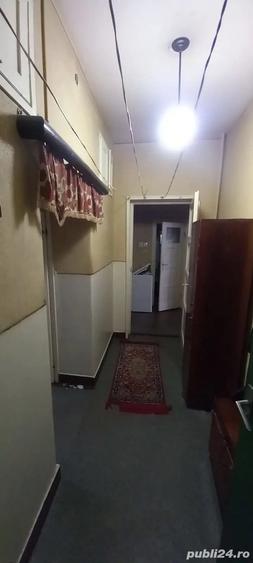 Apartament cu 2 camere decomandat în Petros