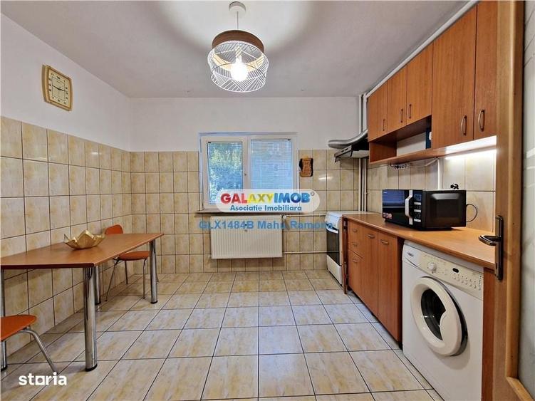 Apartament cu 2 camere decomandat în Vitan
