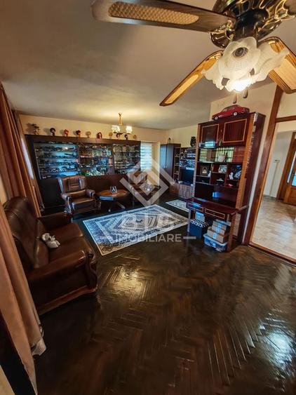 Apartament cu 4 camere decomandat în Ultracentral