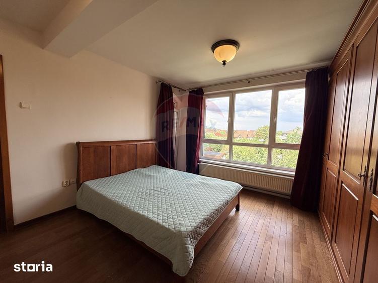 Casă cu 5 camere cu Teren 150 Mp în Florești