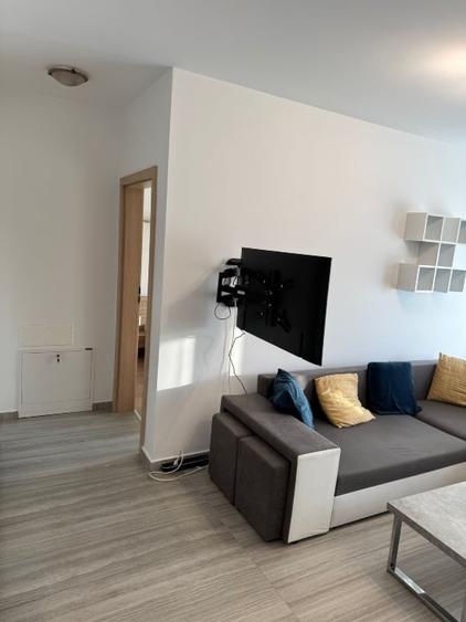 Apartament cu 2 camere, mobilat în Soarelui