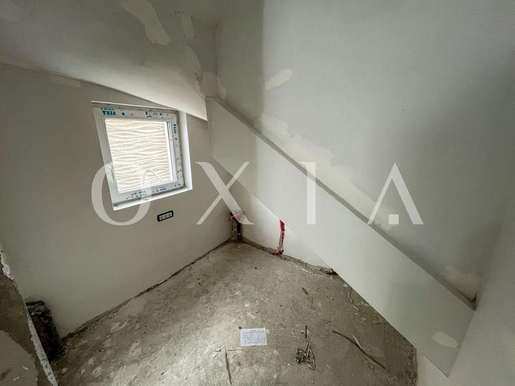 Duplex cu 5 camere cu Canalizare în Săcălaz