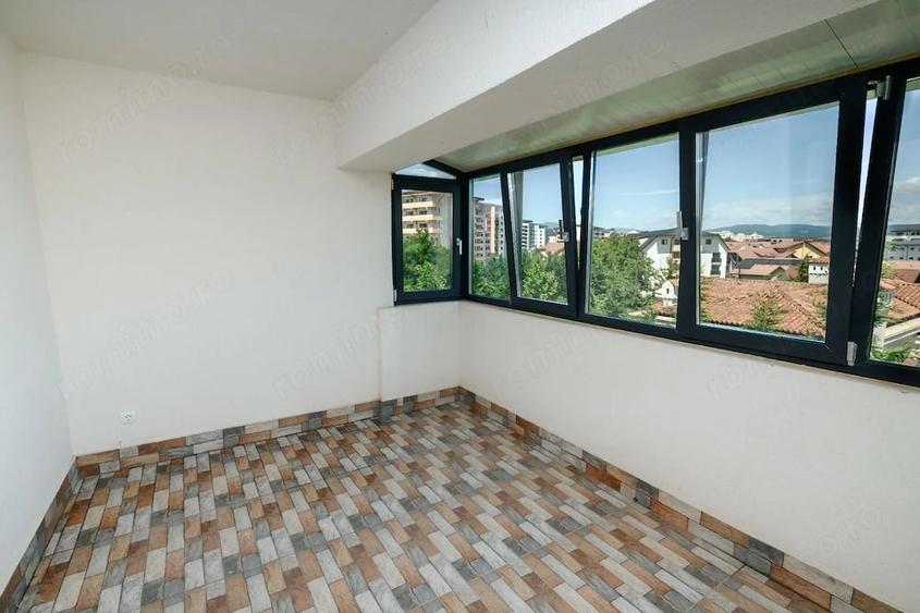 Apartament cu 3 camere decomandat în Ostroveni