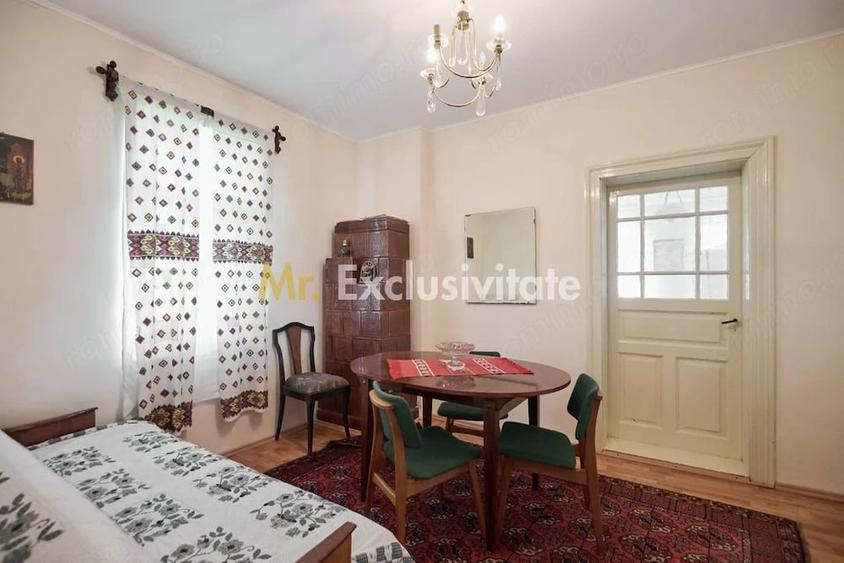 Casă cu 4 camere cu Teren 9915 Mp în Central