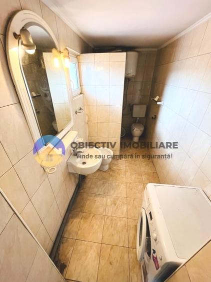 Casă cu 7 camere cu Teren 5958 Mp în Dobreni