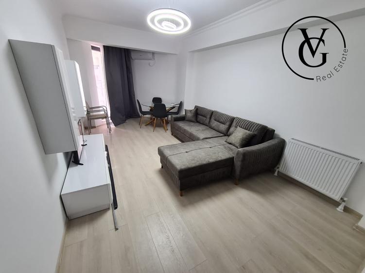 Apartament cu 2 camere decomandat, mobilat în Central