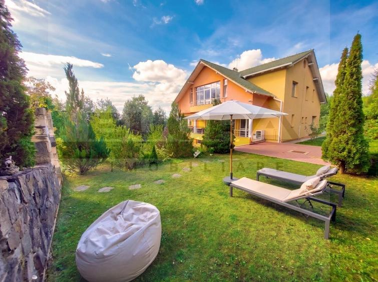 Casă individuală cu 5 camere cu Canalizare în Făget
