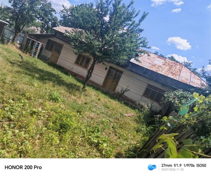 Casă individuală cu 2 camere cu Teren 1000 Mp în Băhnișoara