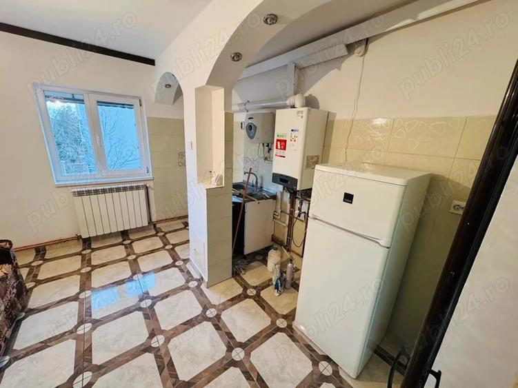 Apartament cu 3 camere decomandat în Kiseleff