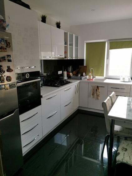 Casă cu 5 camere cu Teren 300 Mp în Central