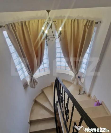 Casă cu 6 camere cu Teren 500 Mp în Bunloc