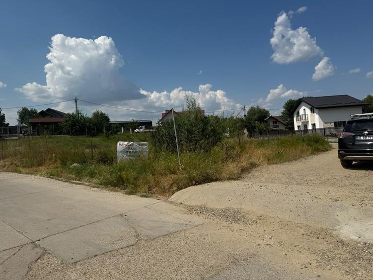 Teren de 1400 mp, în Valea Lupului