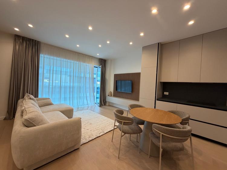 Apartament cu 2 camere decomandat în Aviației