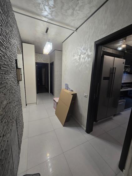 Apartament cu 3 camere decomandat, mobilat în Militari