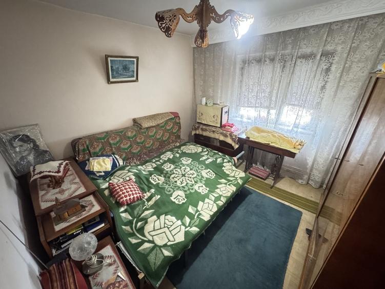 Apartament cu 3 camere decomandat, mobilat în Inel I