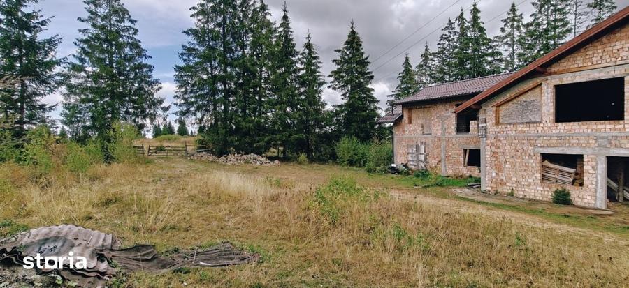 Teren de 4851 mp, în Râșca