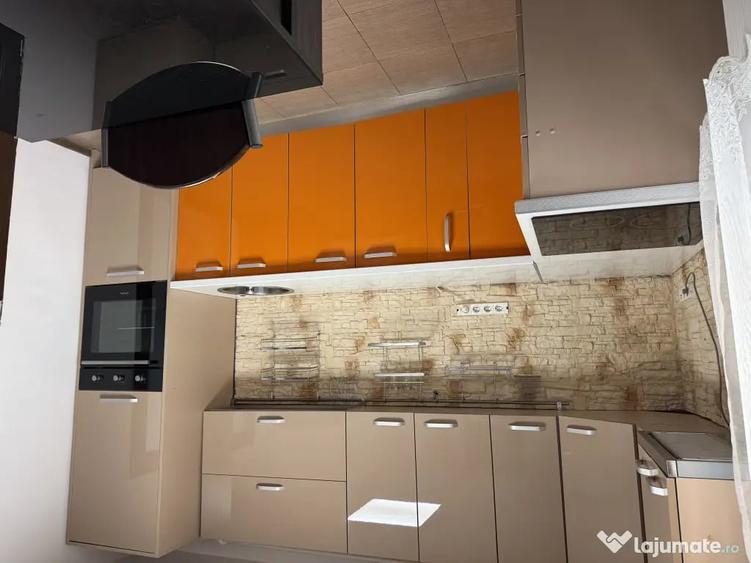Apartament cu 2 camere semidecomandat în Prundu