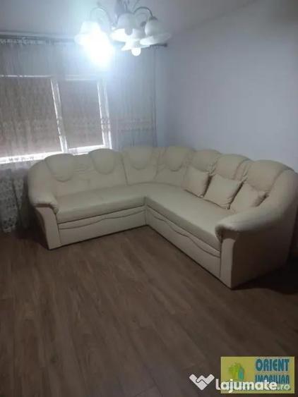 Apartament cu 2 camere decomandat în Casa de Cultură