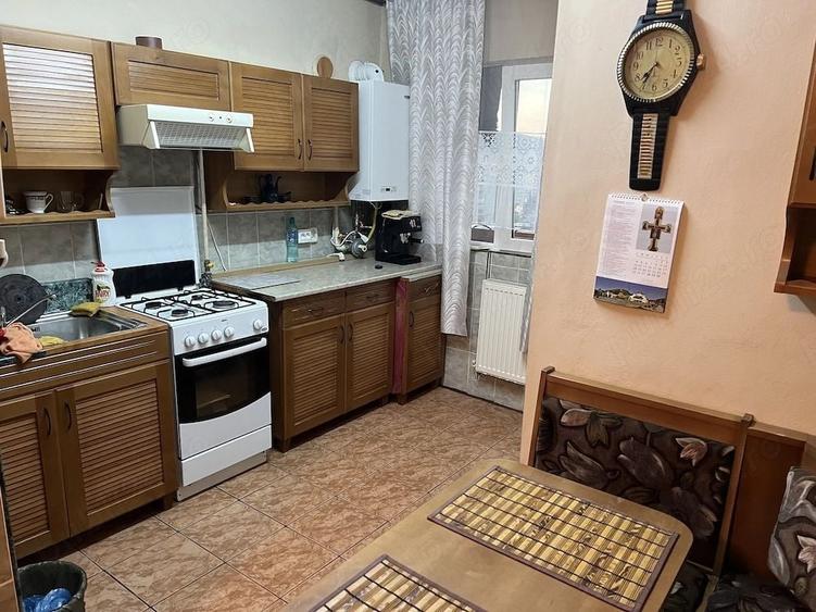 Apartament cu 3 camere decomandat, mobilat în Mărăști