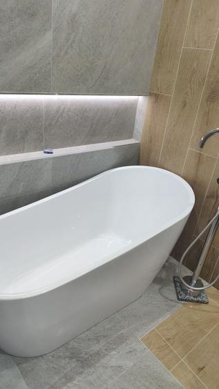 Apartament cu 2 camere decomandat în Craiovița Nouă