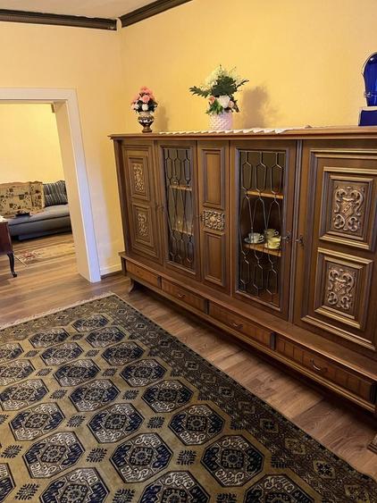 Casă cu 3 camere decomandat în Central