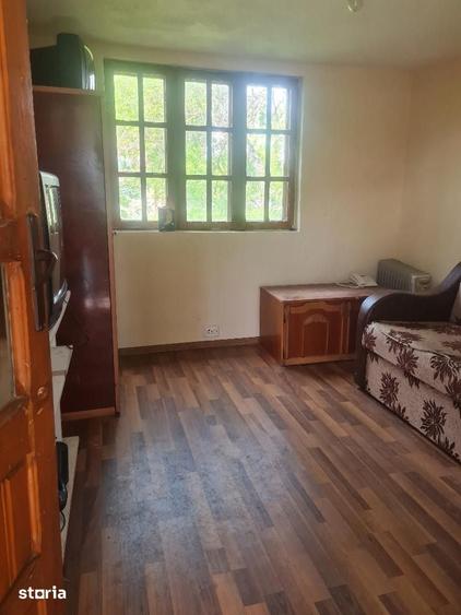 Casă cu 4 camere cu Teren 1276 Mp în Lunca