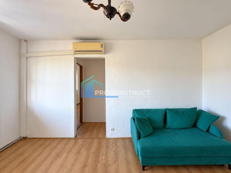 Apartament cu 3 camere semidecomandat, mobilat în Dacia