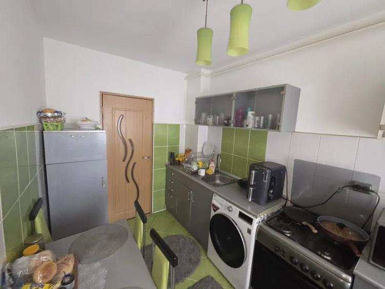 Apartament cu 2 camere, decomandat, parcare, zona Eroilor - 7