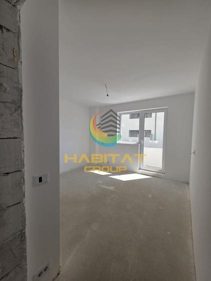 Apartament cu 3 camere decomandat în Metalurgiei