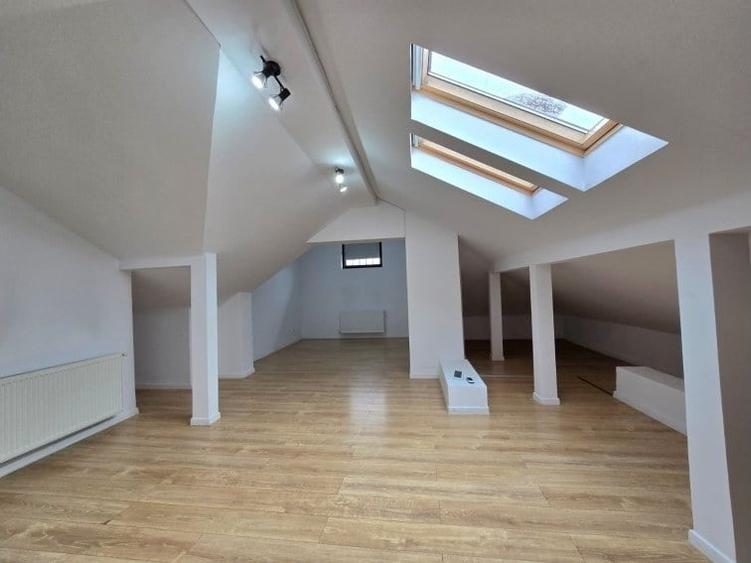 Apartament cu 8 camere în Dorobanți