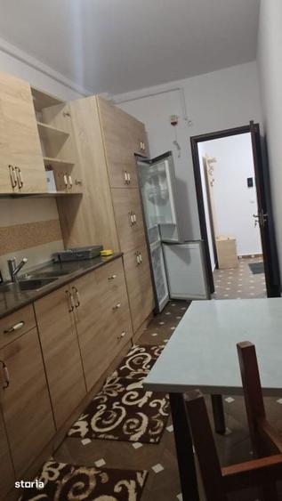 Garsonieră decomandată în Dobroești