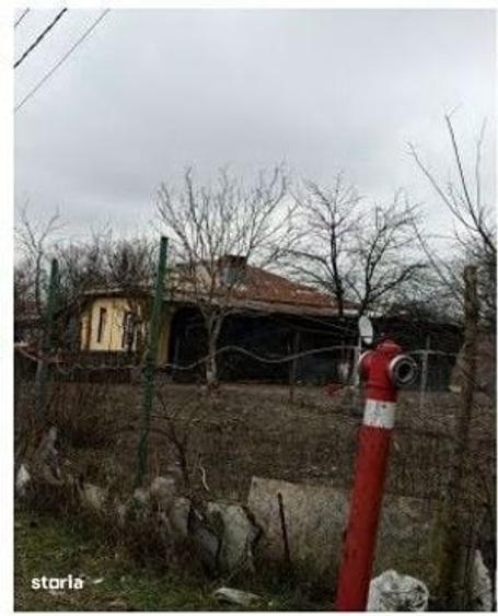 Casă cu 3 camere cu Teren 1925 Mp în Ghimpați