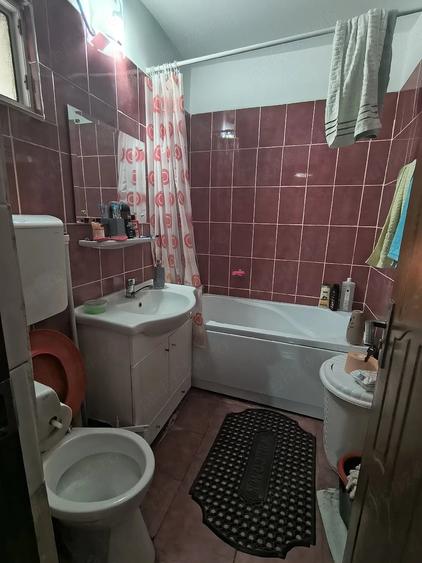 Apartament cu 4 camere decomandat în Unirii Nord