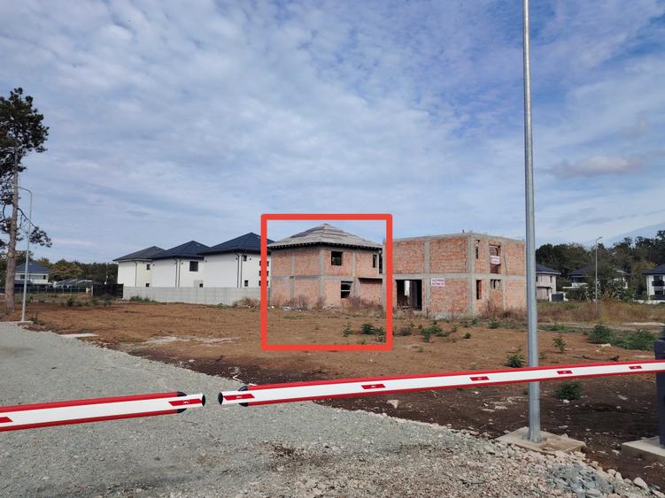 Casă cu 3 camere în Central