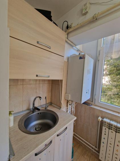 Apartament cu 2 camere semidecomandat în Inel I