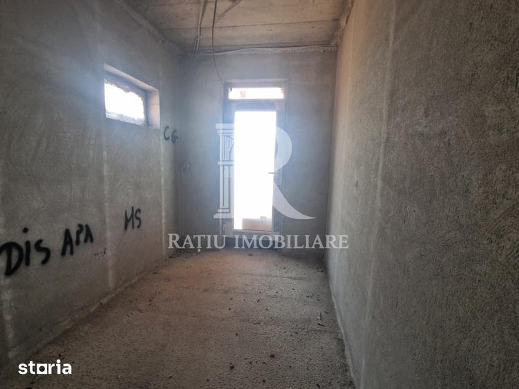 Casă cu 5 camere cu Teren 500 Mp în Paleu