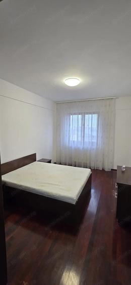 Apartament cu 2 camere decomandat în Medicină