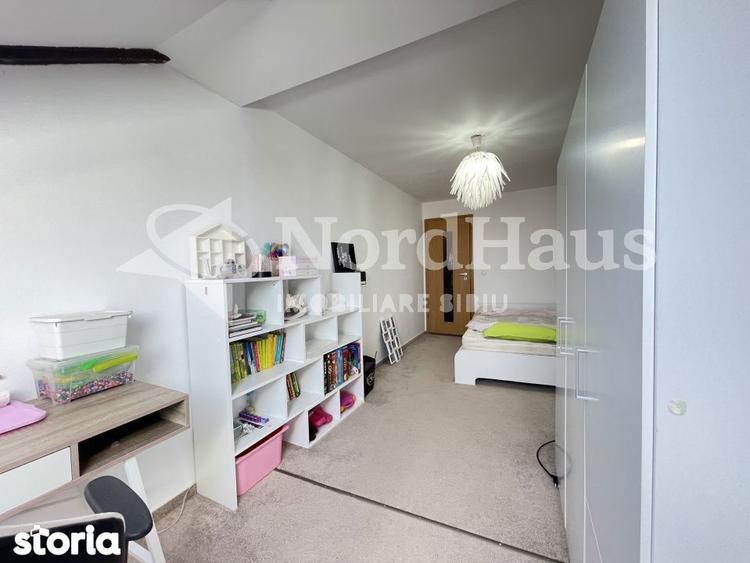 Apartament cu 4 camere în Valea Aurie